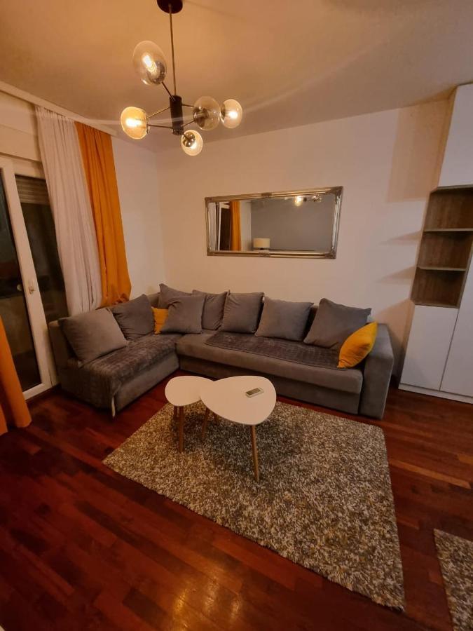 5 Star Apartment ポドゴリツァ エクステリア 写真