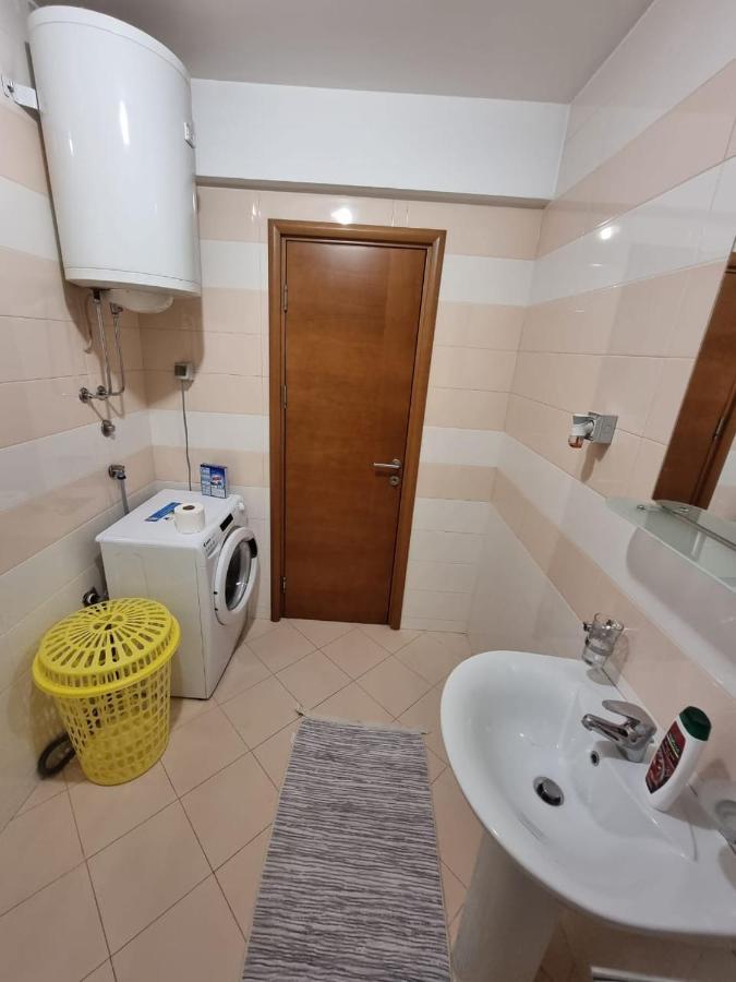 5 Star Apartment ポドゴリツァ エクステリア 写真