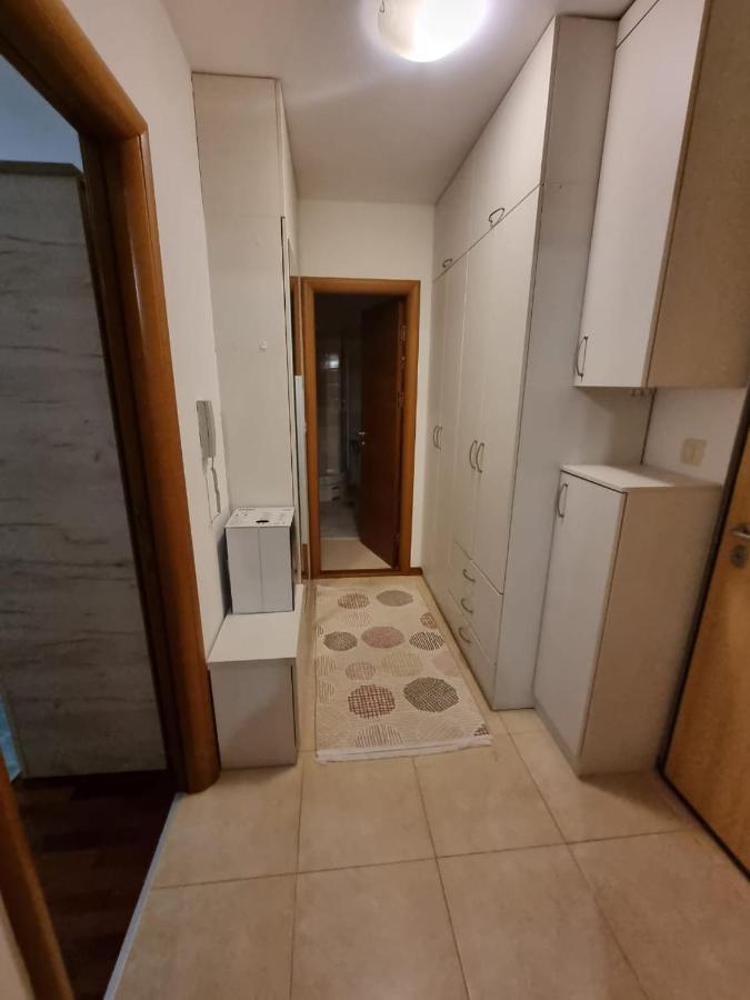 5 Star Apartment ポドゴリツァ エクステリア 写真
