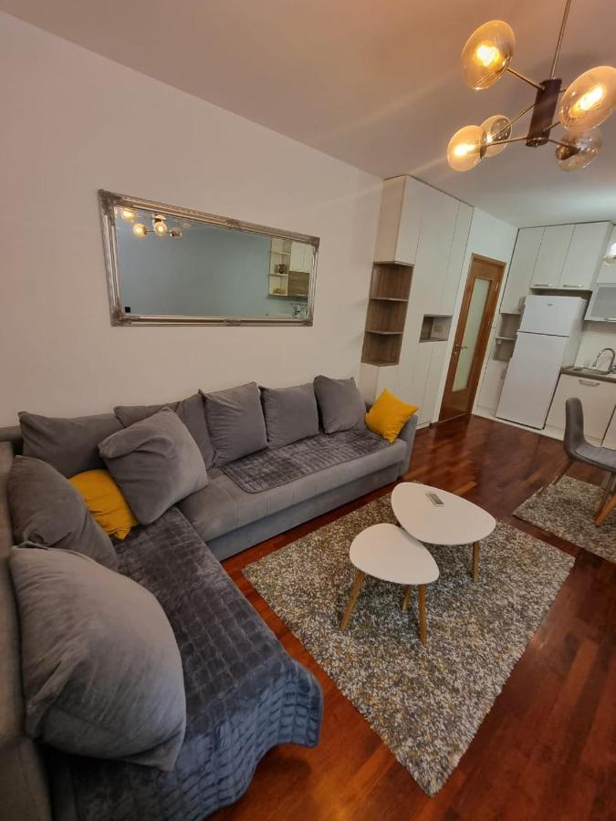 5 Star Apartment ポドゴリツァ エクステリア 写真
