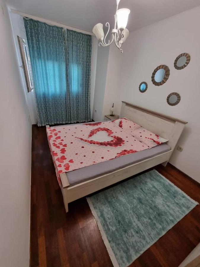 5 Star Apartment ポドゴリツァ エクステリア 写真